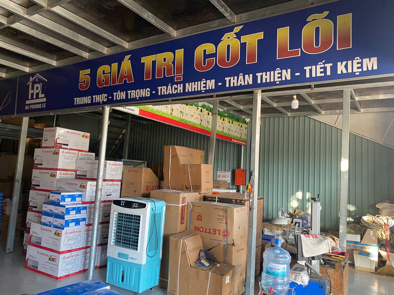 Lắp Máy Nước Nóng & Bình Nóng Lạnh Hoà Xuân | Hà Phương Lê