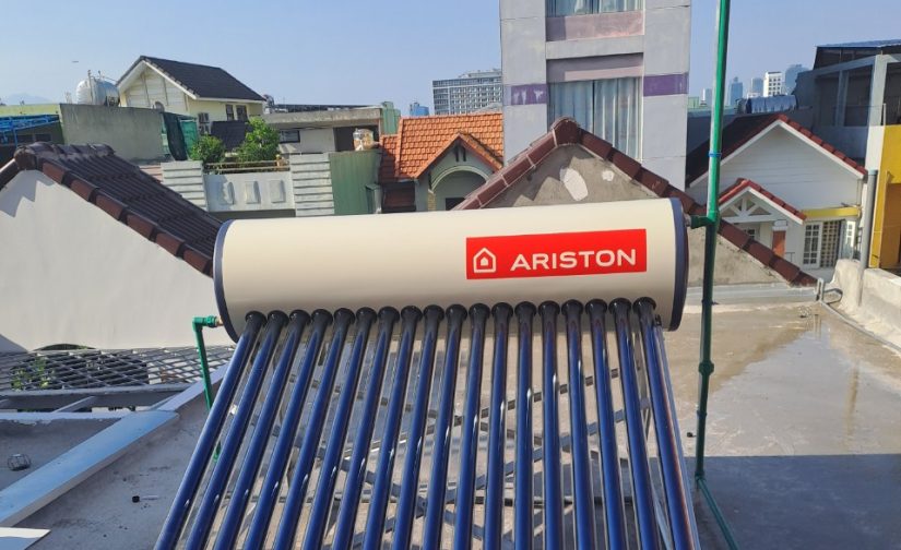 lắp đặt máy nước nóng năng lượng mặt trời ariston 190Lđà nẵng